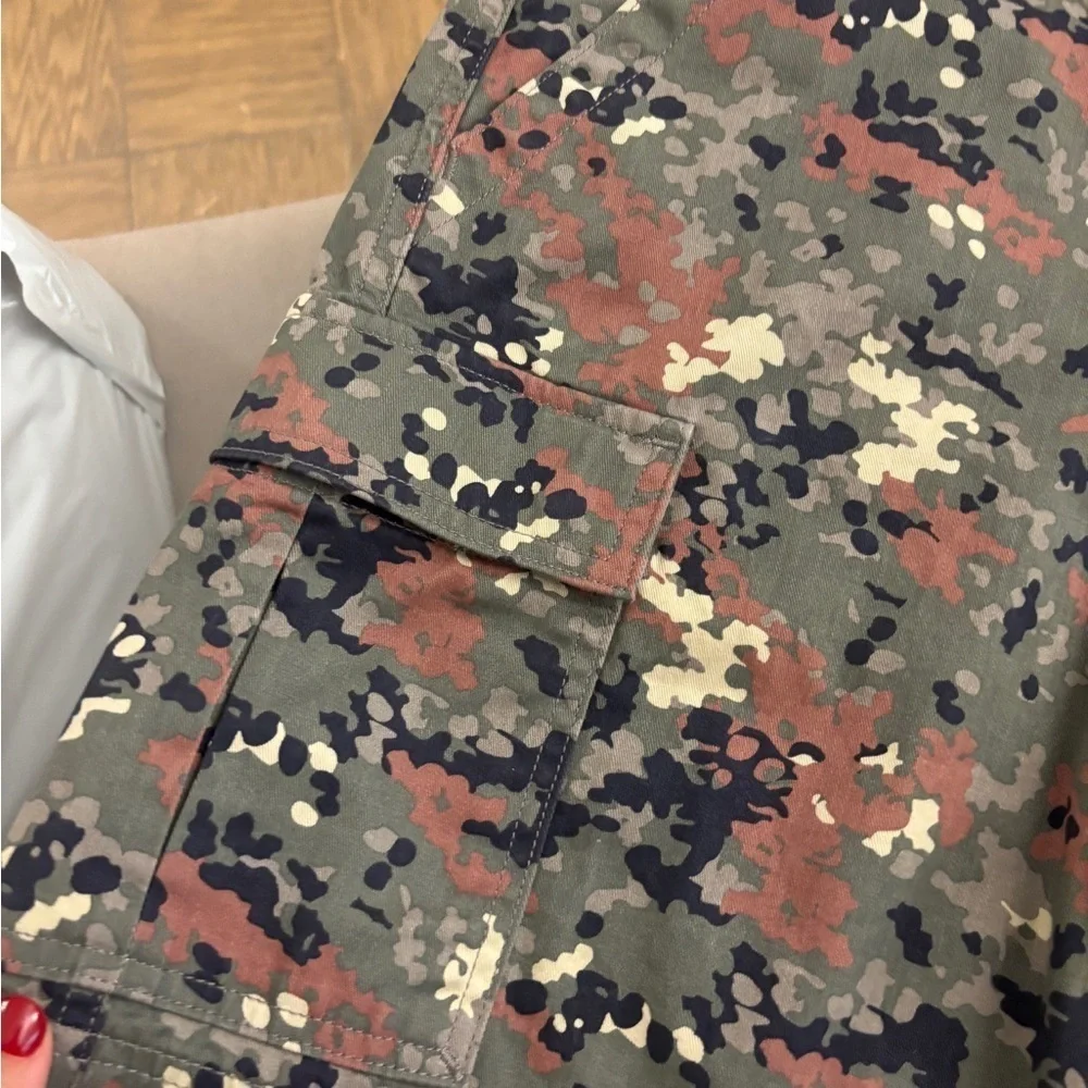 NWT! Levi's Multicolor Cargo Shorts Size 27